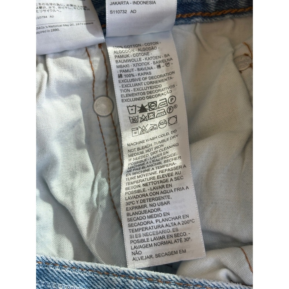 Levi's 501 Original High Rise Denim Shorts Light Wash Blue Pinstripe W29 - Picture 9 of 10